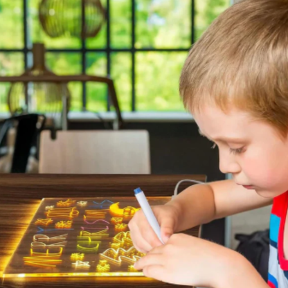GlowPad Pro- Beleuchtete LED-Schreib- und Zeichentafel für Kinder und Erwachsene