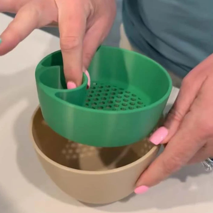 SnackEase – Doppellagige Snack-Schale für sauberes & bequemes Naschen